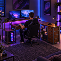 Homme jouant au bureau gaming d'angle 200 cm, vu de dos