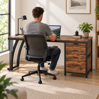 Homme travaillant au bureau 150 cm avec caisson