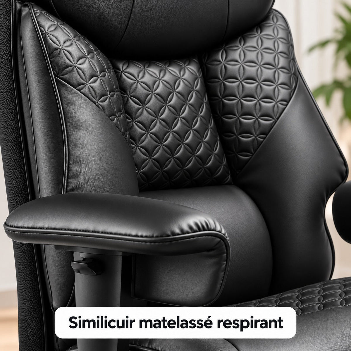Gros plan sur le similicuir matelassé respirant du fauteuil