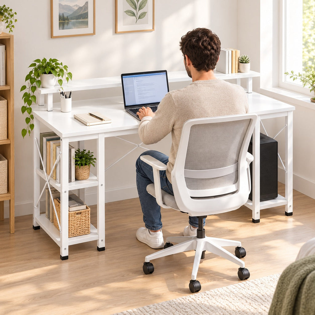 Homme travaillant au bureau blanc 120 cm, vu de dos