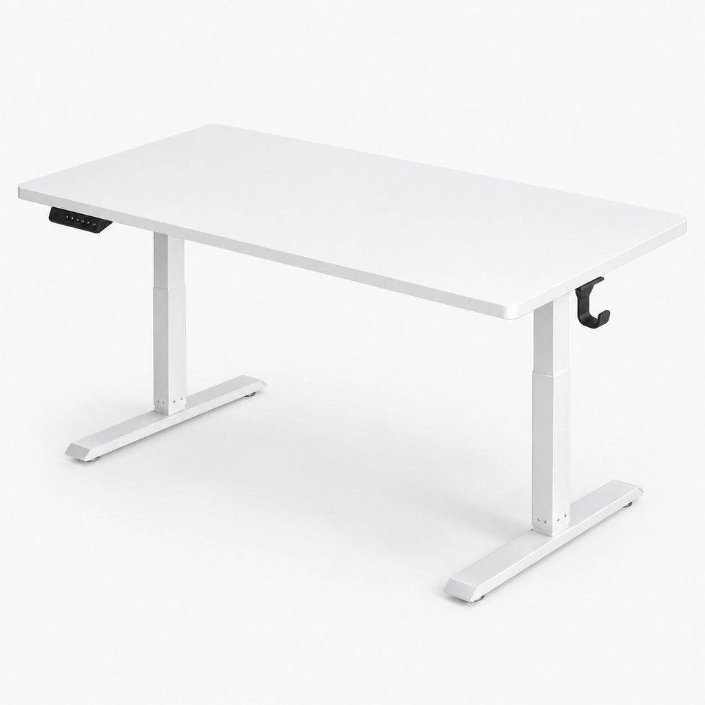 Bureau assis-debout électrique avec prise USB et crochet blanc, vue de trois quarts